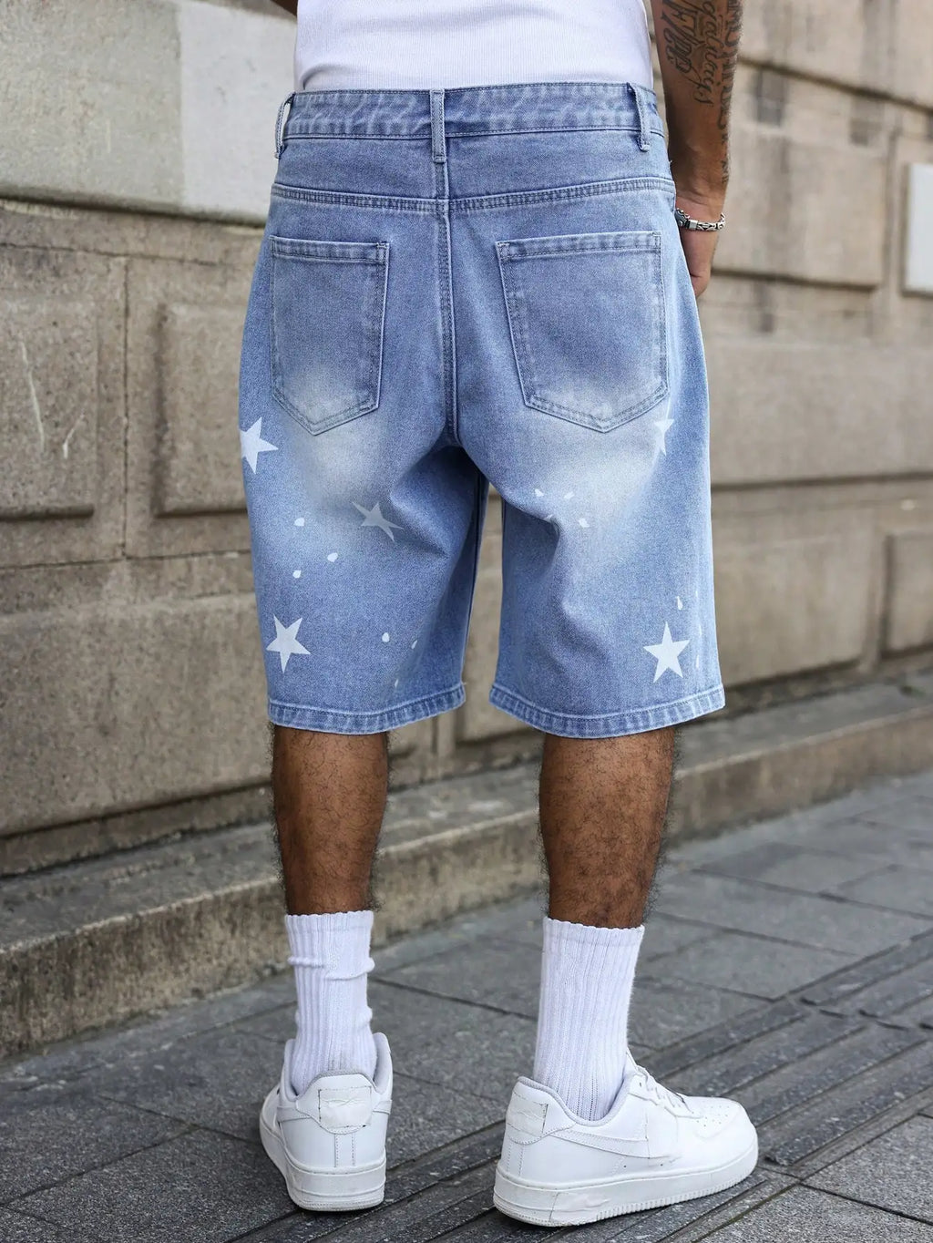 Herren Jeansshorts Blau – Sommer Denim Shorts mit Sternen-Print