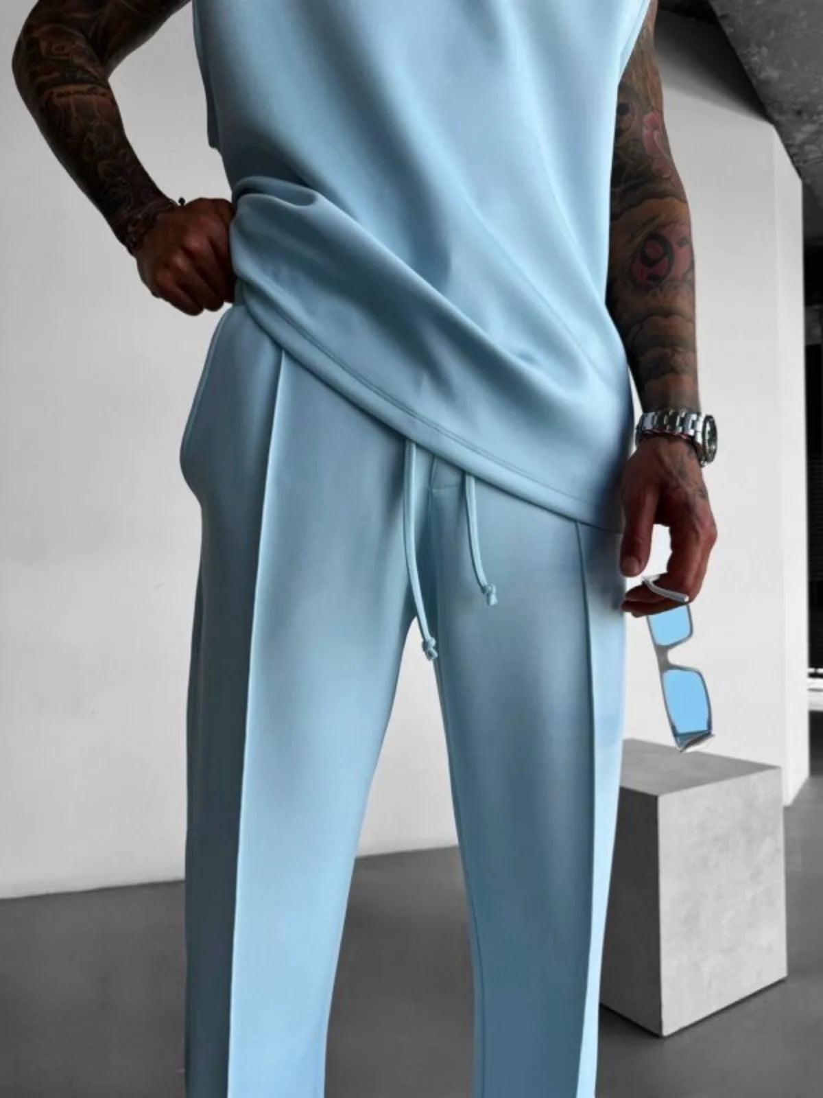Herren Freizeithose – Leichte Sommerhose mit Farbakzenten