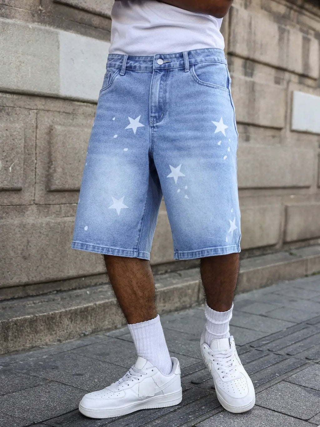 Herren Jeansshorts Blau – Sommer Denim Shorts mit Sternen-Print