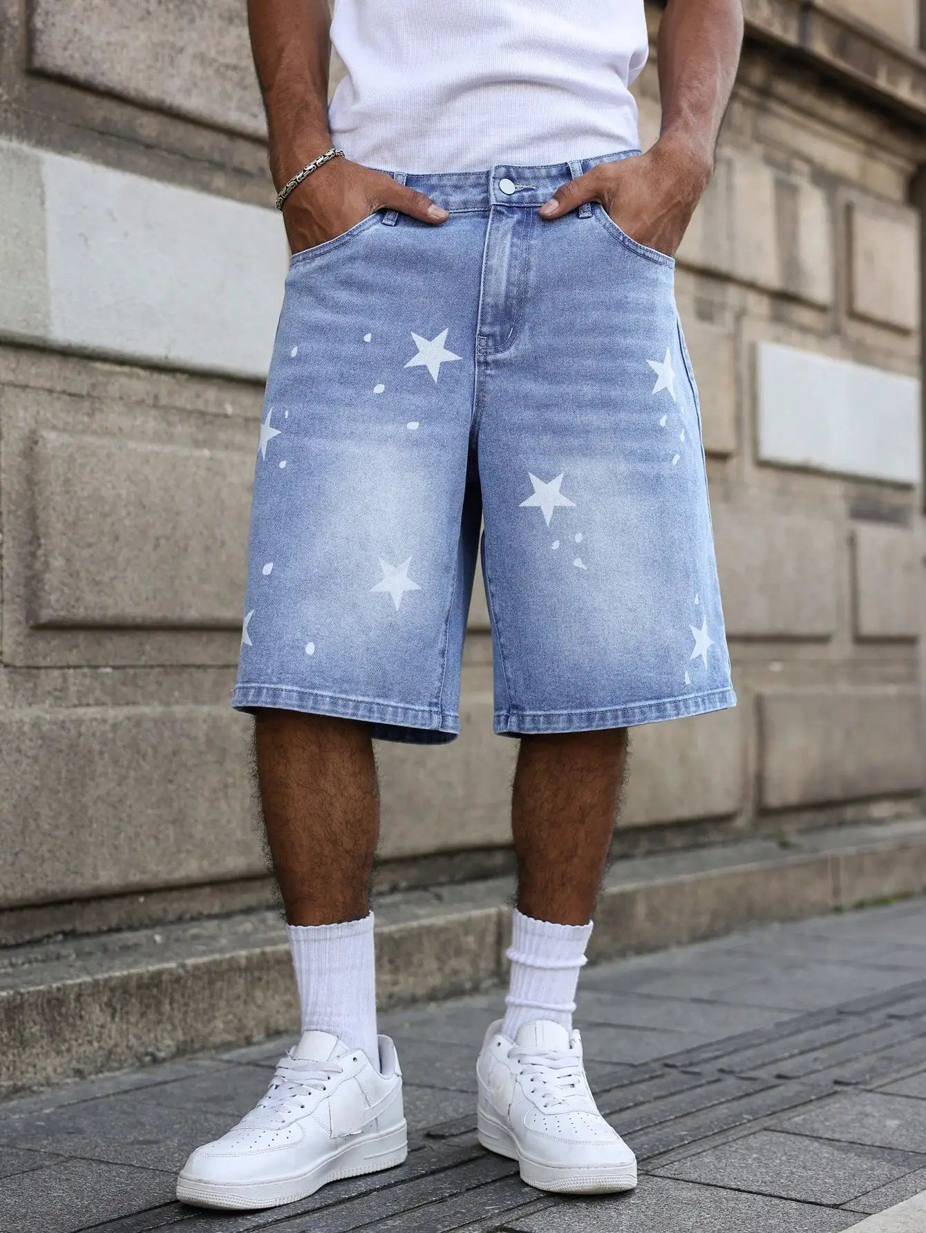 Herren Jeansshorts Blau – Sommer Denim Shorts mit Sternen-Print