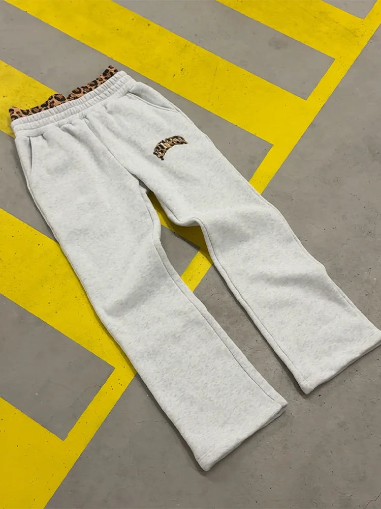 Tracksuit mit Leoparden-Print – Hoodie, Shorts & Hose
